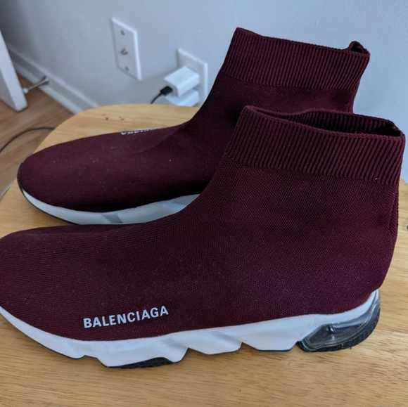 Shoes - Picture 2 of 5